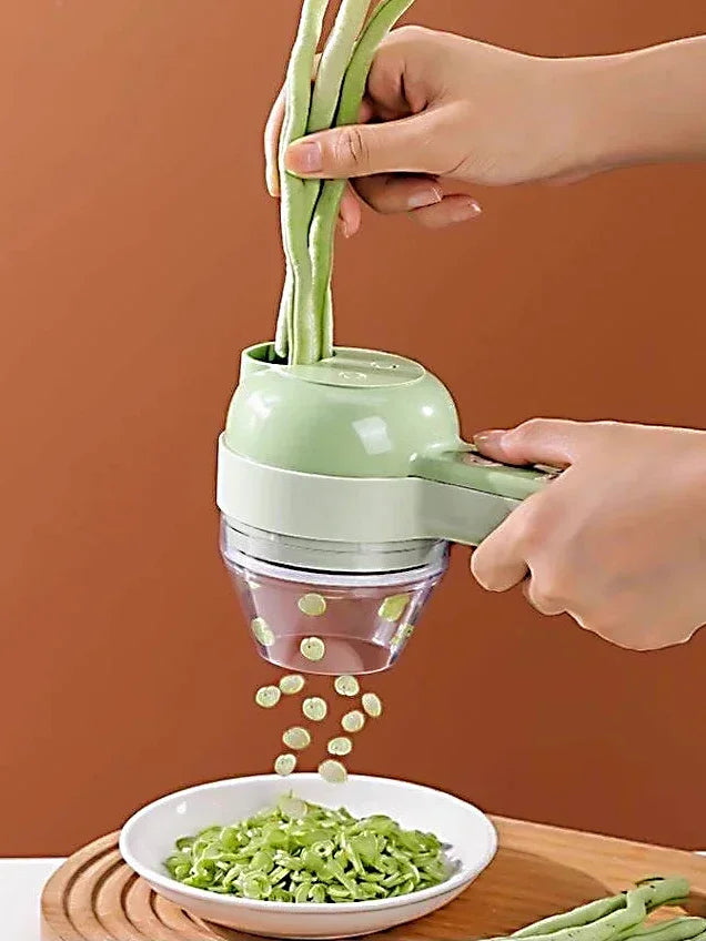 Ensemble de 4 coupe-légumes électriques sans fil portables : presse-ail, hachoir à viande, éplucheur et trancheuse.