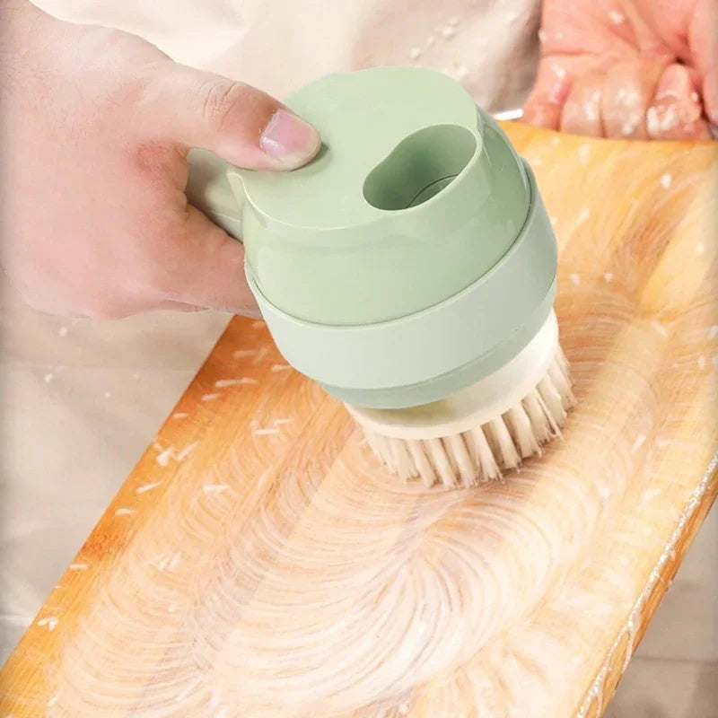 Ensemble de 4 coupe-légumes électriques sans fil portables : presse-ail, hachoir à viande, éplucheur et trancheuse.